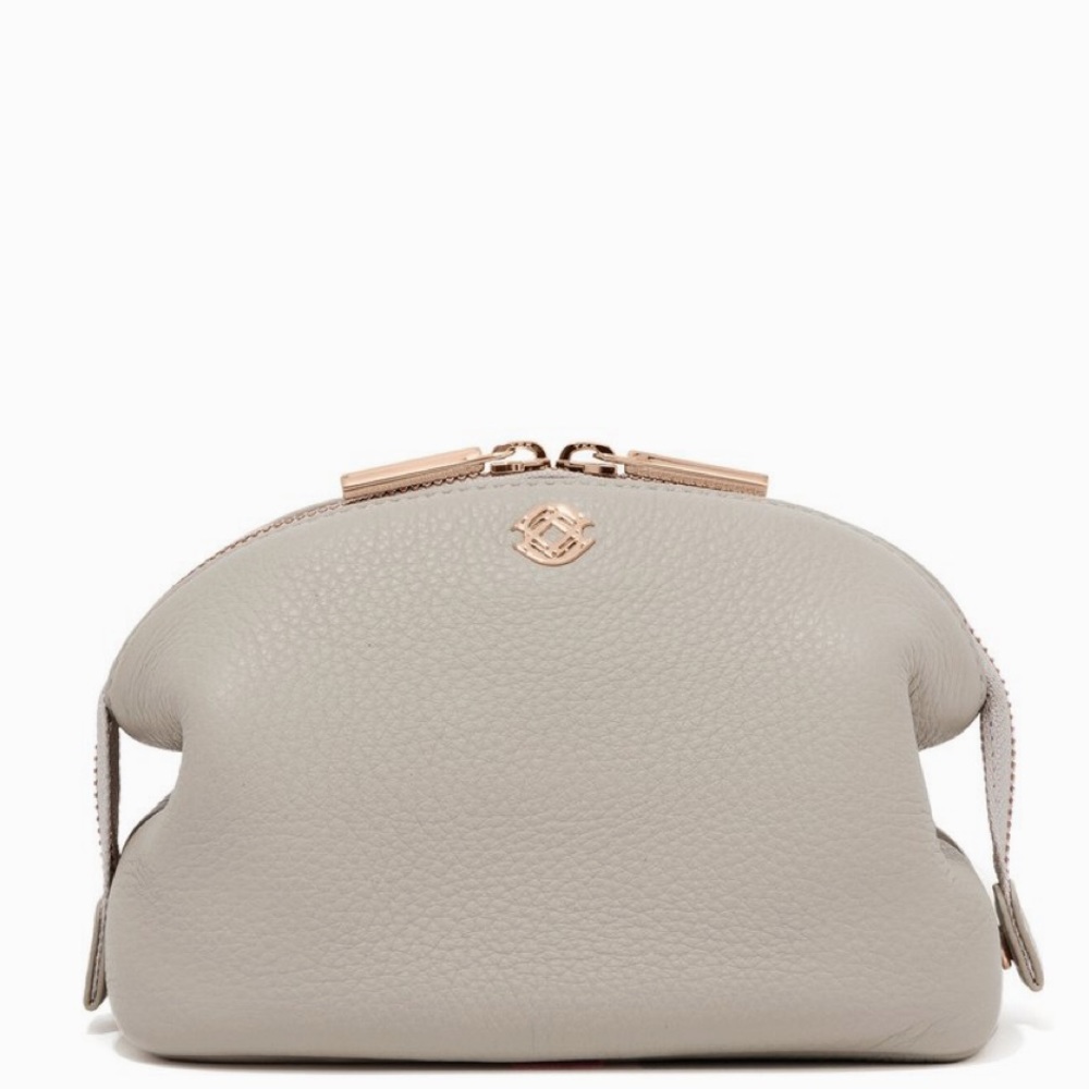 Dagne Dover Lola pouch in color Bone